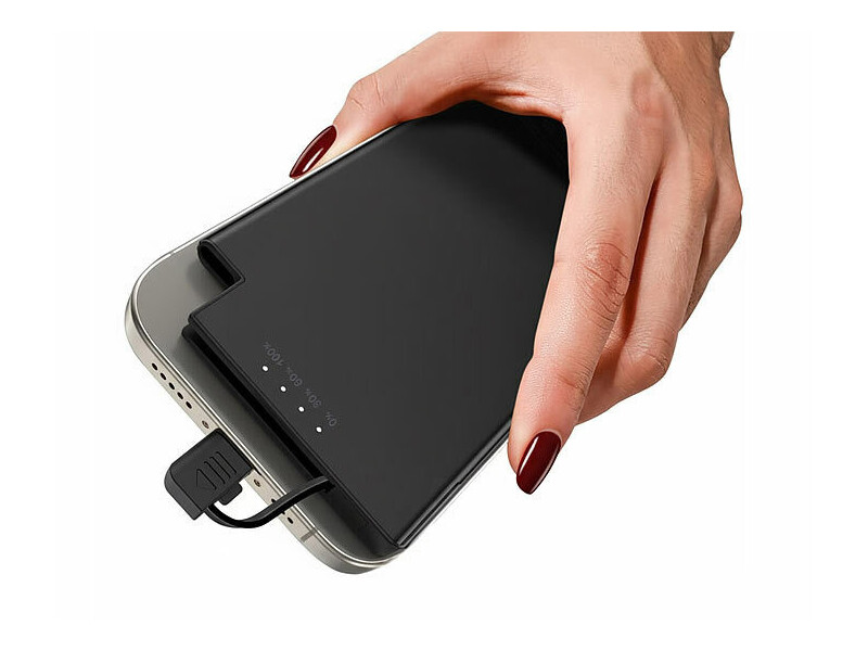 Batterie externe extra plate 5000 mAh PB-820 avec câble USB-C intégré (Reconditionné) – Image 3